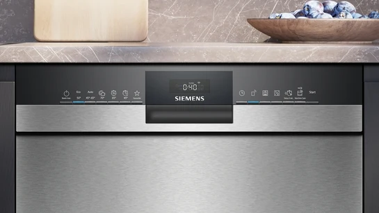 iQ300 Unterbau-Geschirrspüler 60 cm Gebürsteter Stahl SN43ES04TE