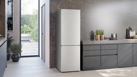 iQ300 Freistehende Kühl-Gefrier-Kombination mit Gefrierbereich unten 186 x 60 cm Edelstahl KG36NVIBG