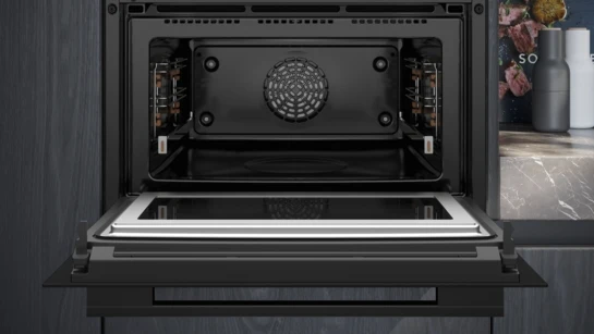 iQ700 Einbau-Kompaktbackofen mit Mikrowellenfunktion 60 x 45 cm Schwarz, Edelstahl CM776GKB1