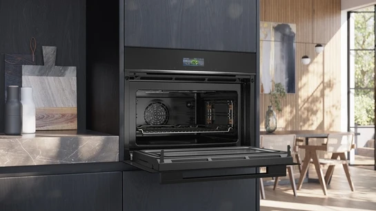 iQ700 Einbau-Kompaktbackofen mit Mikrowellenfunktion 60 x 45 cm Schwarz, Edelstahl CM724G1B1