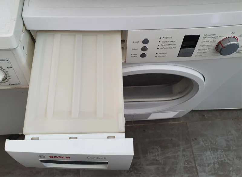 Trockner Bosch Serie | 4 Kondensations 8 kg WTE863XL