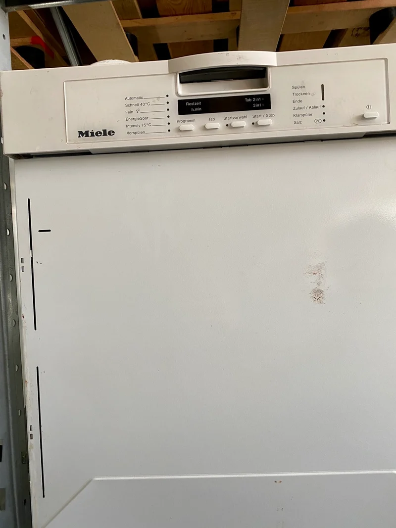 Geschirrspüler Miele Teil integriert￼