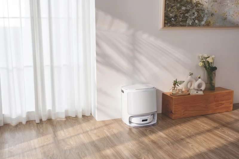 Narwal Freo Z10 Robot Vacuum and Mop