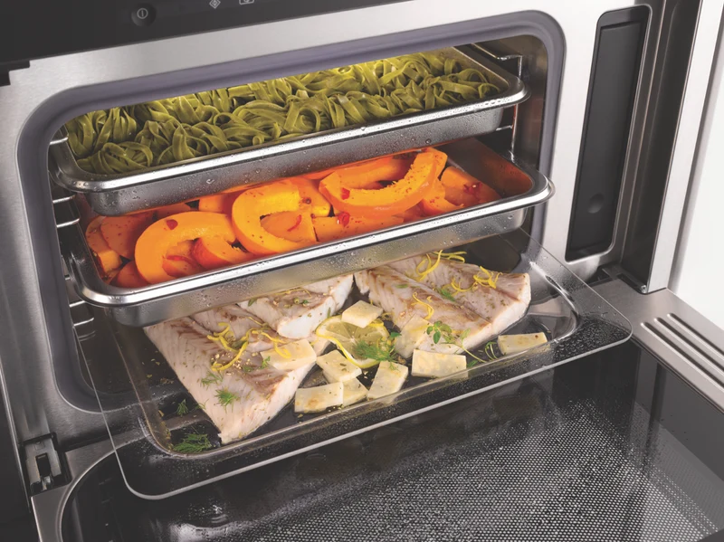 Miele 45cm Steam Oven with Sous Vide Function and Automatic Cooking Programmes Obsidian Black