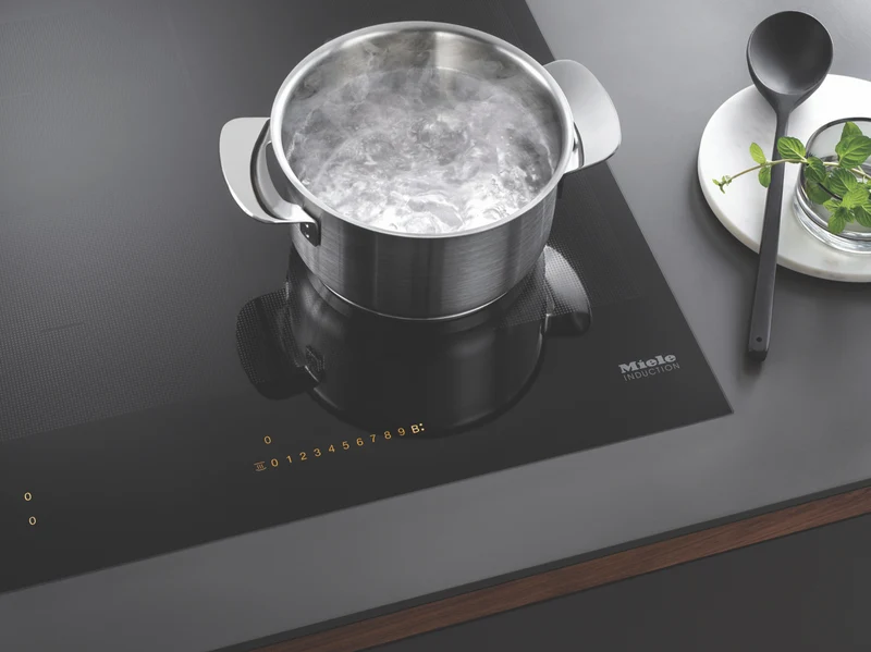 Miele 80cm Induction Cooktop with 1 PowerFlex Cooking Zone and Wi-Fi Connectivity