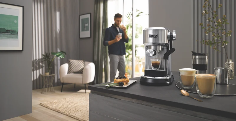 DeLonghi Dedica Maestro Plus Coffee Machine