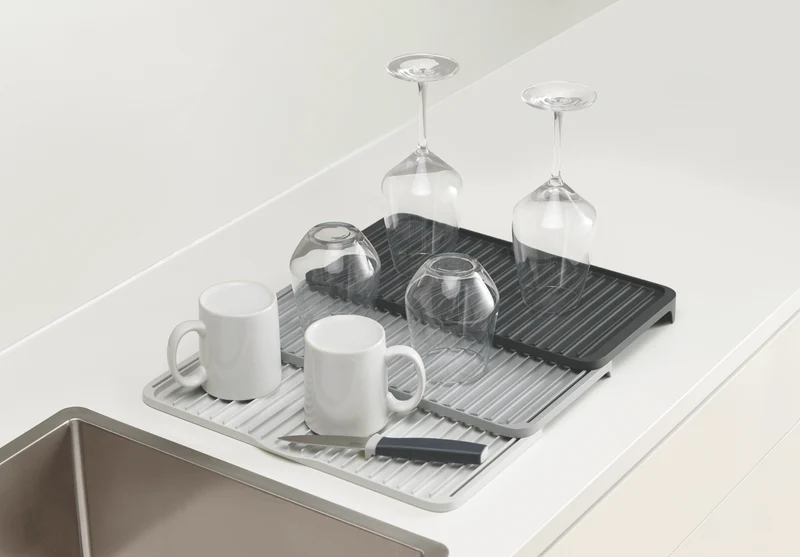 Joseph Joseph Tier Expandable Draining Mat - Grey
