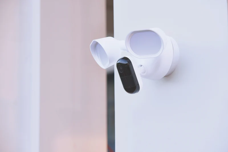 Arlo Wired Floodlight Camera (White)