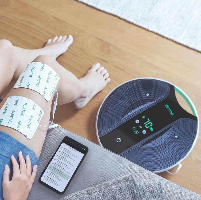 REVITIVE Coach with Knee Therapy