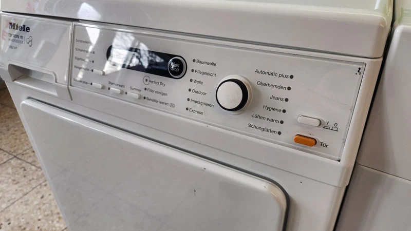 Miele Wärmepumpentrockner Edition 111 A+++/8kg