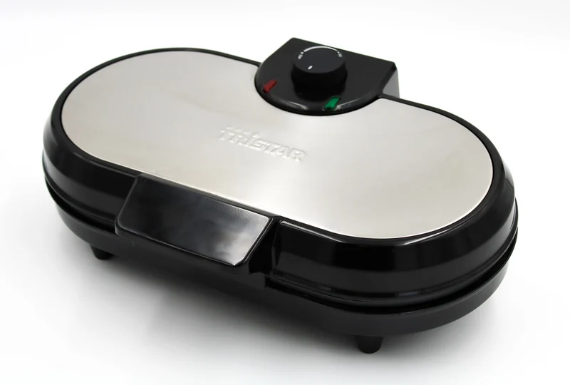 Tristar WF-2120 Waffeleisen, zehn herzförmige Waffeln gleichzeitig