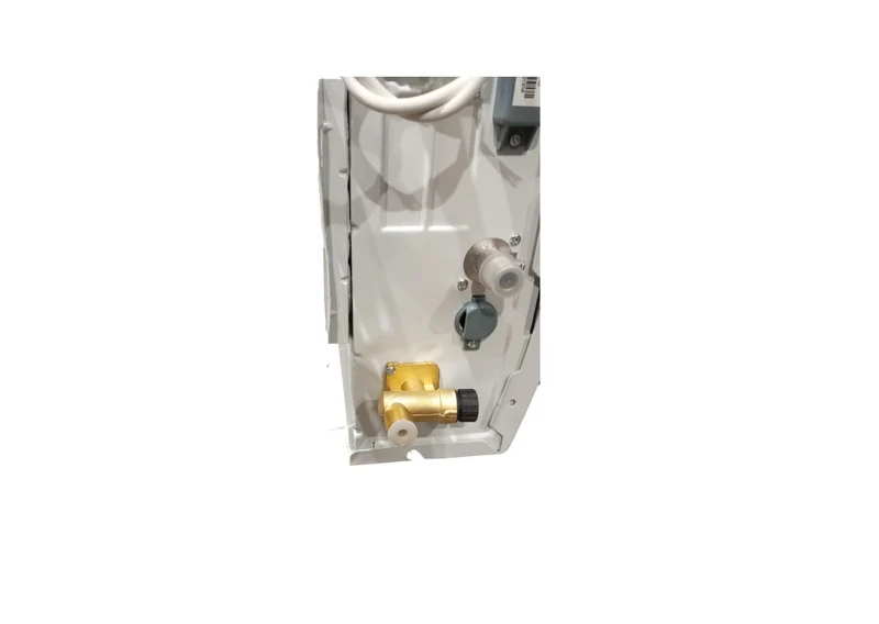 AREA OCCASIONI 3160 Scaldabagno a Gas Vaillant per esterno outsideMAG 17 litri low NOx cod. MAG 178/1-5 RT Metano