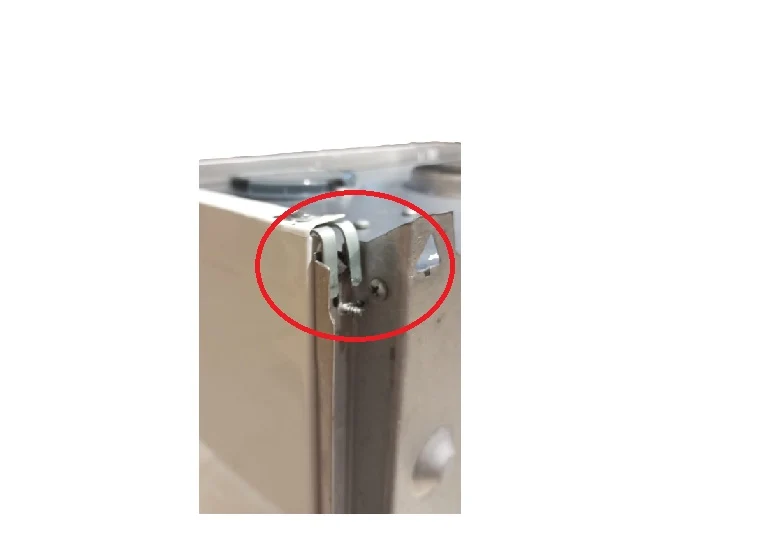 AREA OCCASIONI 2821 Scaldabagno camera stagna Riello Mini 17 LN Low NOx completo di kit scarico fumi Metano
