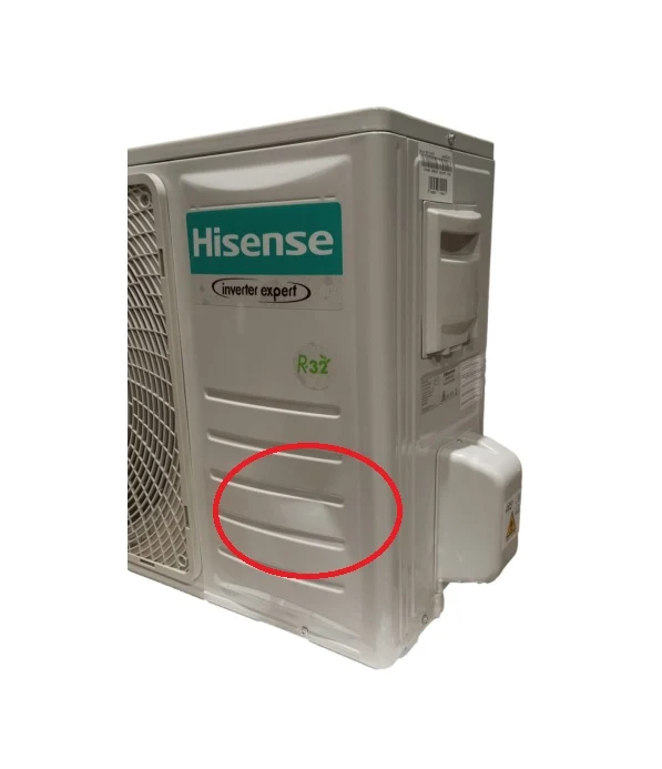 AREA OCCASIONI Condizionatore a Cassetta Hisense Turbo 9000 Btu ACT26UR4RCC8 R-32 Wi-Fi Optional con Telecomando e Pannello Incluso