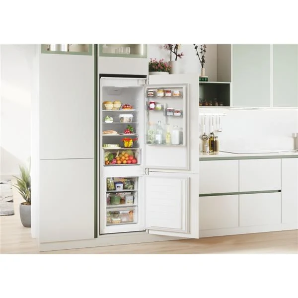 Réfrigérateur encastrable Candy CBL3518E/L 263 litres Classe E (H 177,2 x L 54 x P 54,5 cm) Technologie de dégivrage statique Blanc