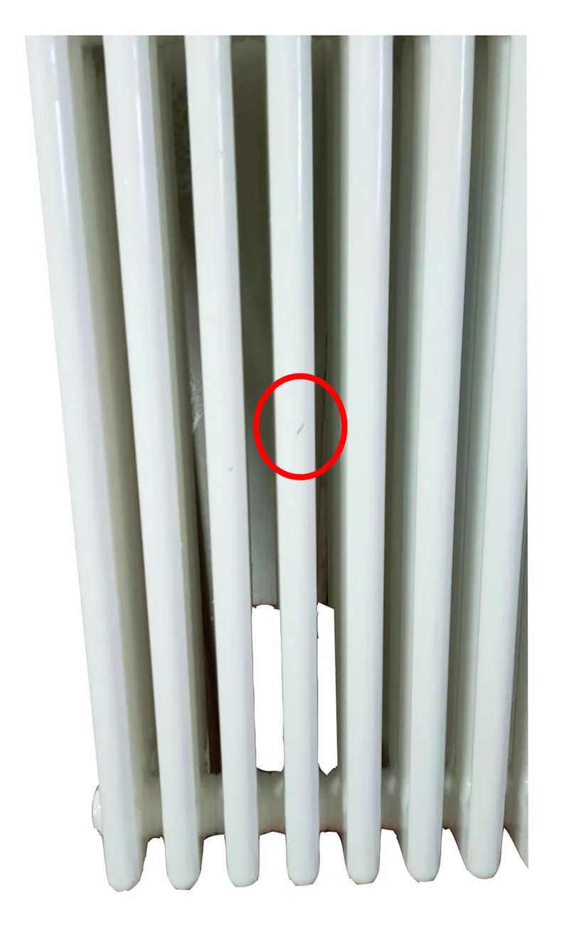 OFFRES SPÉCIALES Radiateur complet Batterie Radiateur tubulaire en acier Cordivari Ardesia 4 colonnes h 656 mm entraxe 600 mm bouchons et réducteurs inclus 14 éléments h. 656 AO414
