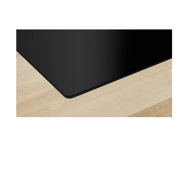 Plaque de cuisson à induction Bosch PUE611BB5J 4 feux (L 59,2 x P 52,2 cm) en vitrocéramique noire