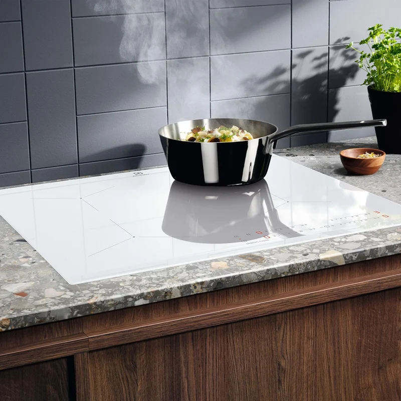 Piano A Induzione Electrolux Serie 300 LIL61443BW 4 Fuochi (L59xP52) Vetroceramica Bianco