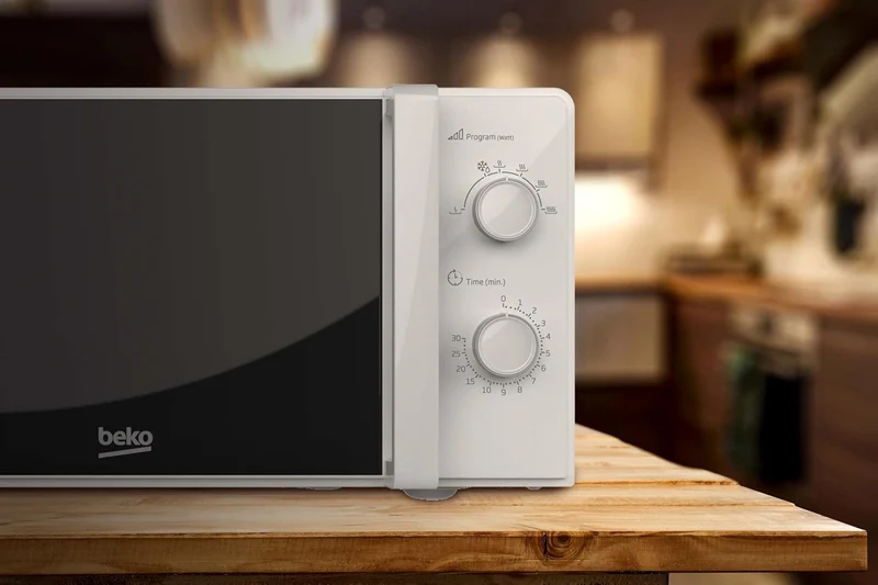 Micro-ondes Beko MOC20100WFB 20 litres 700 W (H 66,5 x L 115 x P 82,5 cm) Blanc
