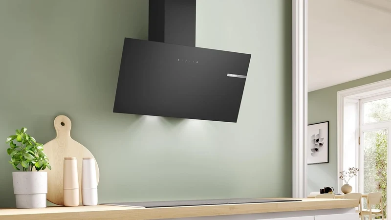 Hotte murale Bosch Série 2 DWK85DK60, verre noir, classe A (H 82,5 x L 79 x P 82,5 cm), programme intensif