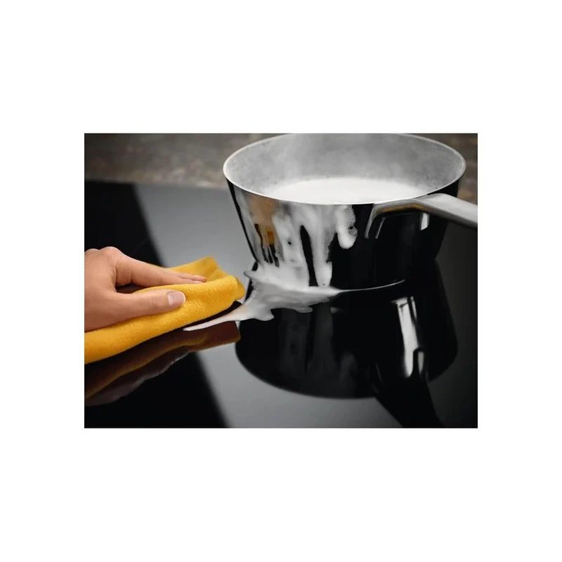 Plaque de cuisson à induction Electrolux série 600 Bridge Eil83443, 4 brûleurs (L 78 x P 52 cm), revêtement en vitrocéramique noire