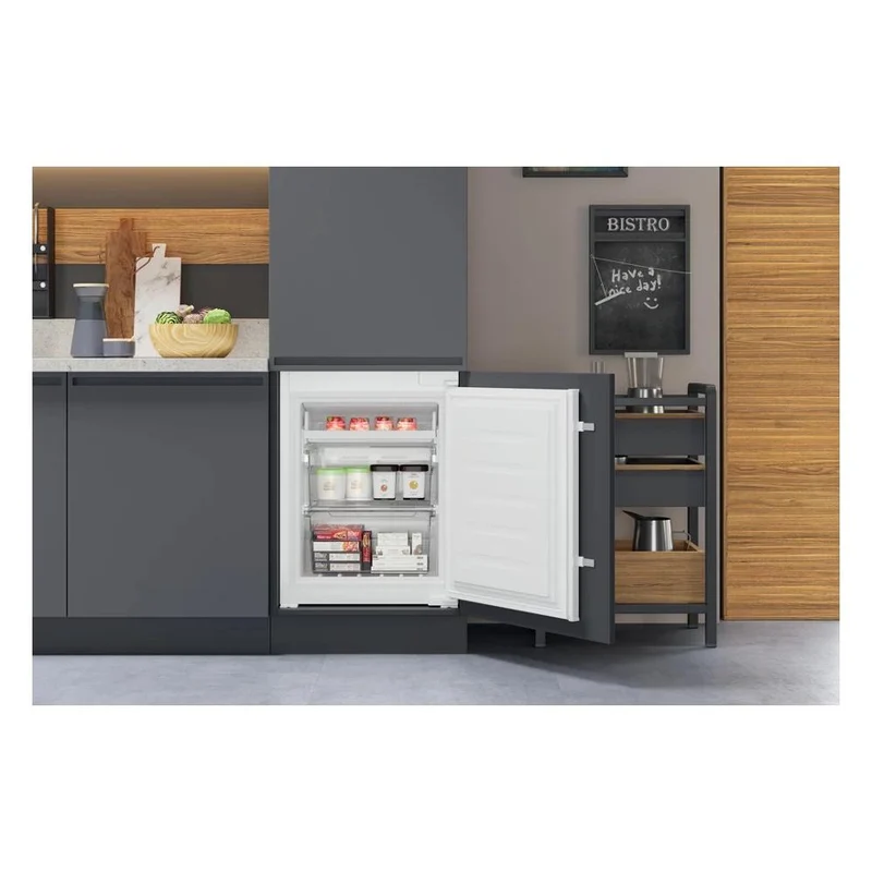 Réfrigérateur encastrable Hotpoint F166658 HAC18 T312 de 250 litres, classe E (H 177 x L 54 x P 54,5 cm), Total No Frost, Active Fresh, MultiCool Flow