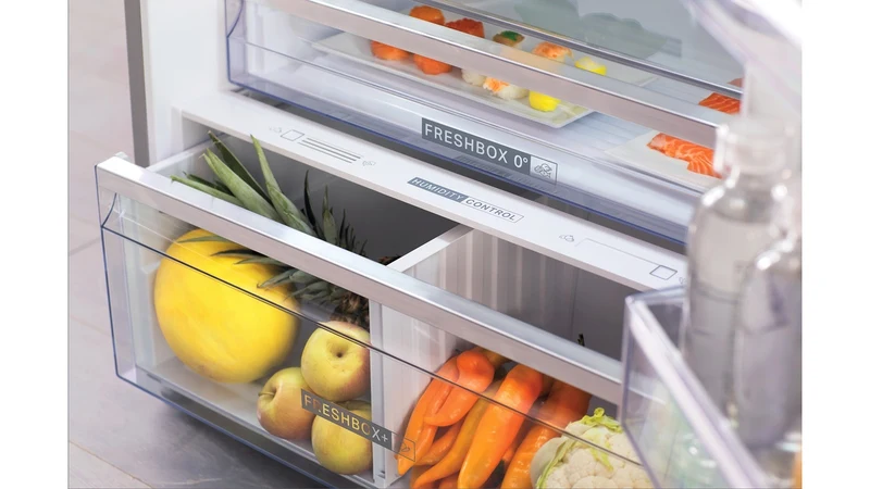 Réfrigérateur Whirlpool W84TE 72 M 2 587 litres à deux portes (H 186 x L 84 x P 75 cm), classe E, finition marbre, compartiment Freshbox 0° réversible, dégivrage automatique.
