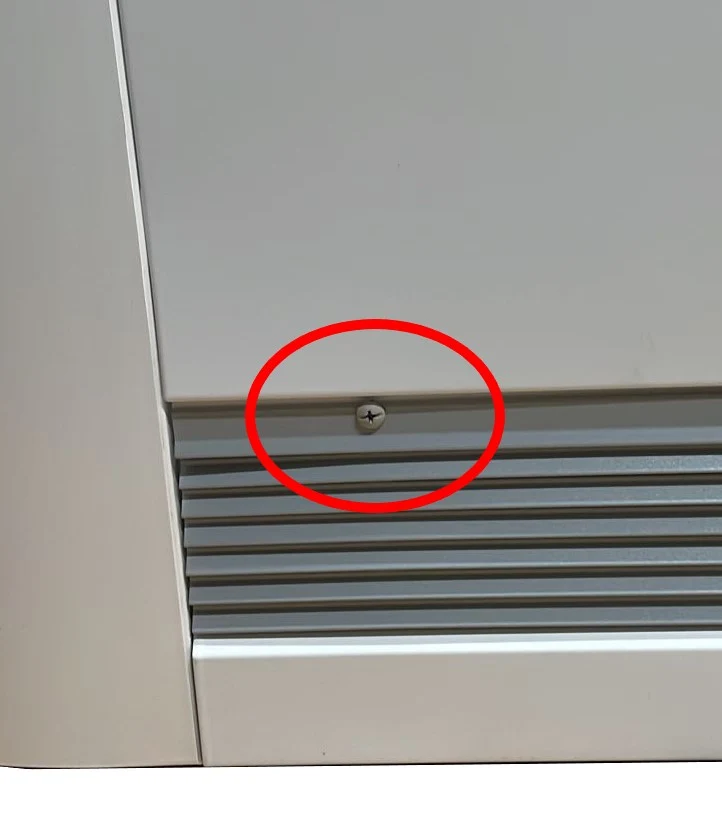 OFFRES SPÉCIALES Ventiloconvecteur Riello Design Inverter 21 b avec moteur sans balais et panneau de commande intégré