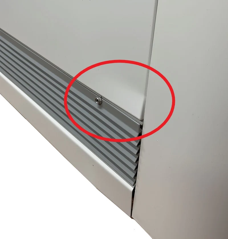 OFFRES SPÉCIALES Ventiloconvecteur Riello Design Inverter 40 B avec moteur sans balais et panneau de commande