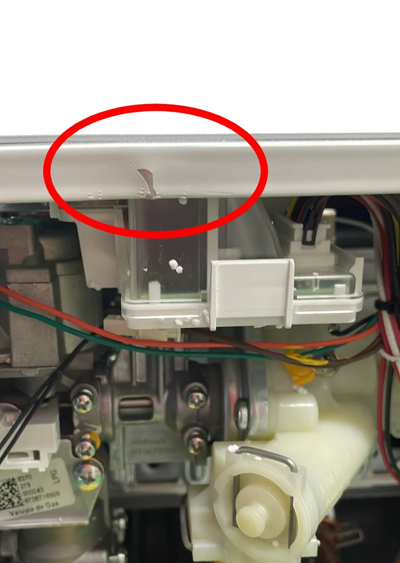 OFFRES SPÉCIALES Chauffe-eau à gaz à chambre ouverte Junkers Bosch THERM 4300 14 T4304 14 litres à faibles émissions de NOx et GPL