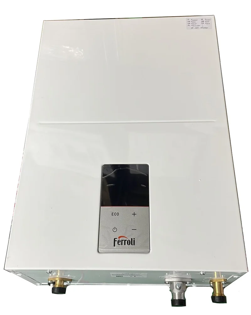 OFFRES SPÉCIALES Chauffe-eau à gaz Ferroli KONA 17 litres à chambre étanche GPL à faibles émissions de NOx, avec kit de gaz de combustion
