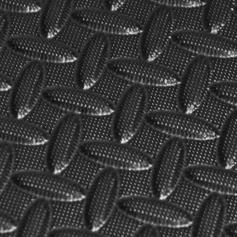 Tapis puzzle noir amande 4 pièces 60x60x1 pour aire de jeux intérieure pour enfants