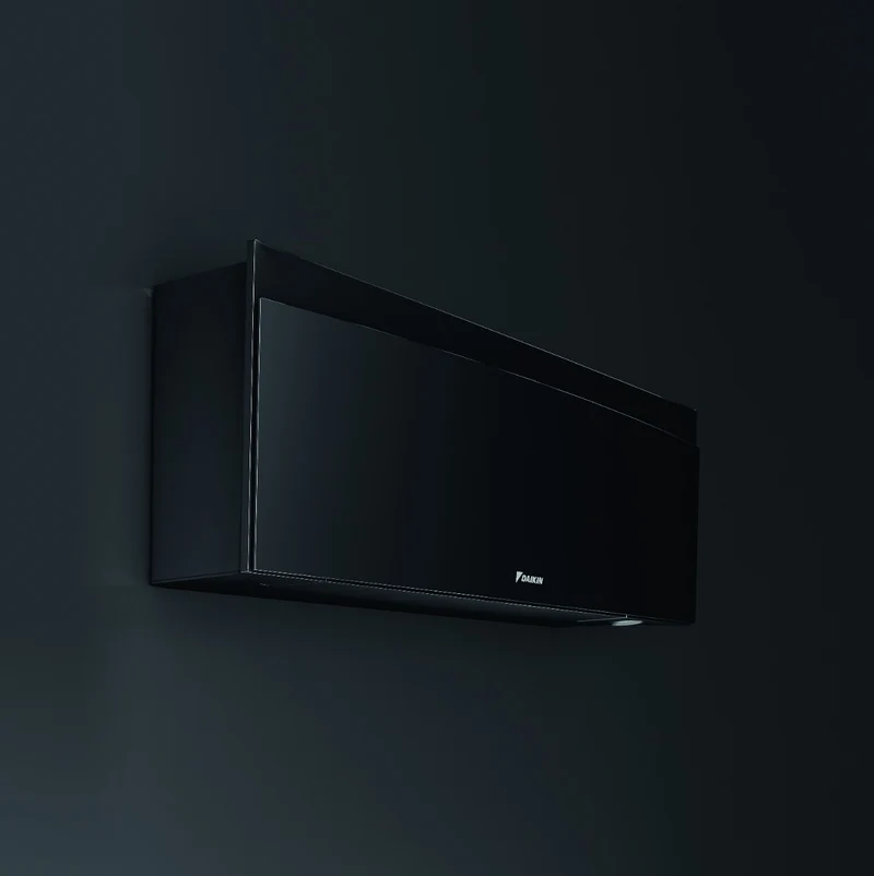 Climatiseur quadri-split inverter Daikin Bluevolution Quadri EMURA BLACK III série 7+7+7+9 avec 4MXM80N R-32, Wi-Fi intégré, 7000+7000+7000+9000 BTU, couleur noire - Garantie italienne