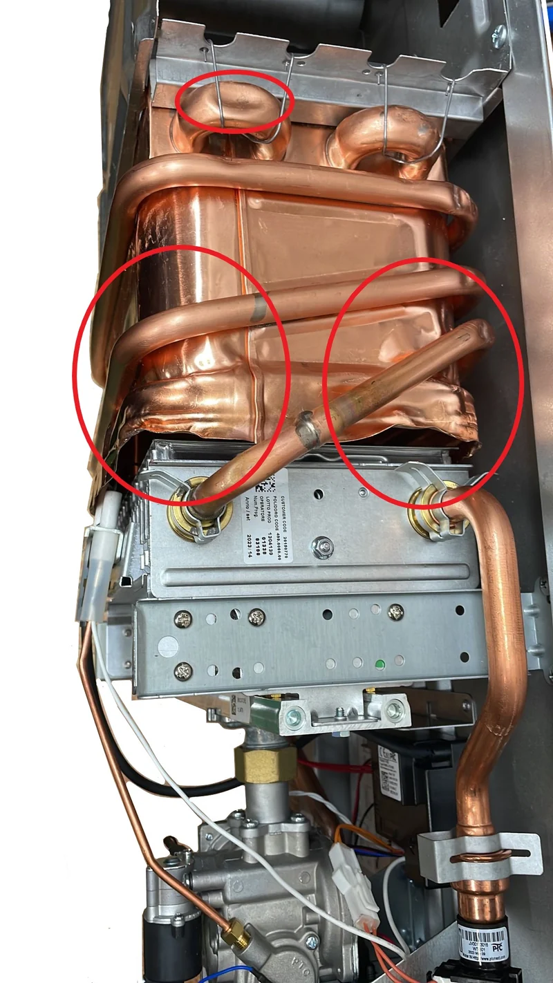 OFFRES SPÉCIALES Chauffe-eau à chambre ouverte Riello Acquafun2 11 LN Méthane Faibles émissions de NOx 20149827