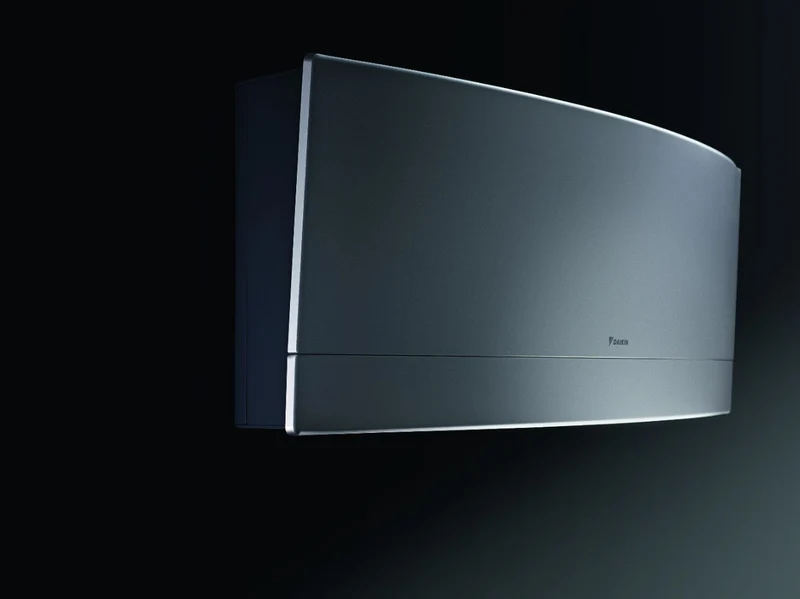 Climatiseur penta-split inverter Daikin Bluevolution Penta EMURA SILVER série 7+7+7+7+9 avec 5MXM90N R-32, Wi-Fi intégré, 7000+7000+7000+7000+9000 BTU, couleur argent - Garantie italienne