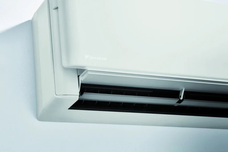 Climatiseur quadri-split inverter Daikin Bluevolution Quadri, série STYLISH WHITE, 5+7+12+12 unités avec 4MXM80N R-32, Wi-Fi intégré, puissance 5000+7000+12000+12000 BTU, couleur blanche - Garantie italienne