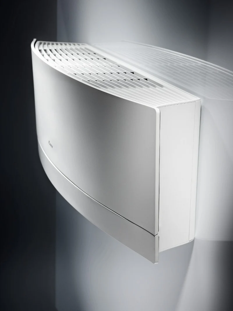 Climatiseur penta-split Daikin Bluevolution inverter série EMURA WHITE 7+7+9+9+12 avec 5MXM90N R-32 Wi-Fi intégré 7000+7000+9000+9000+12000 colore blanc - Garantie Italiana