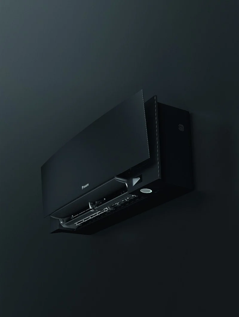 Climatiseur quadri-split inverter Daikin Bluevolution Quadri EMURA BLACK III série 12+12+12+12 avec 4MXM80N R-32, Wi-Fi intégré, 12 000 BTU/h, couleur noire - Garantie italienne