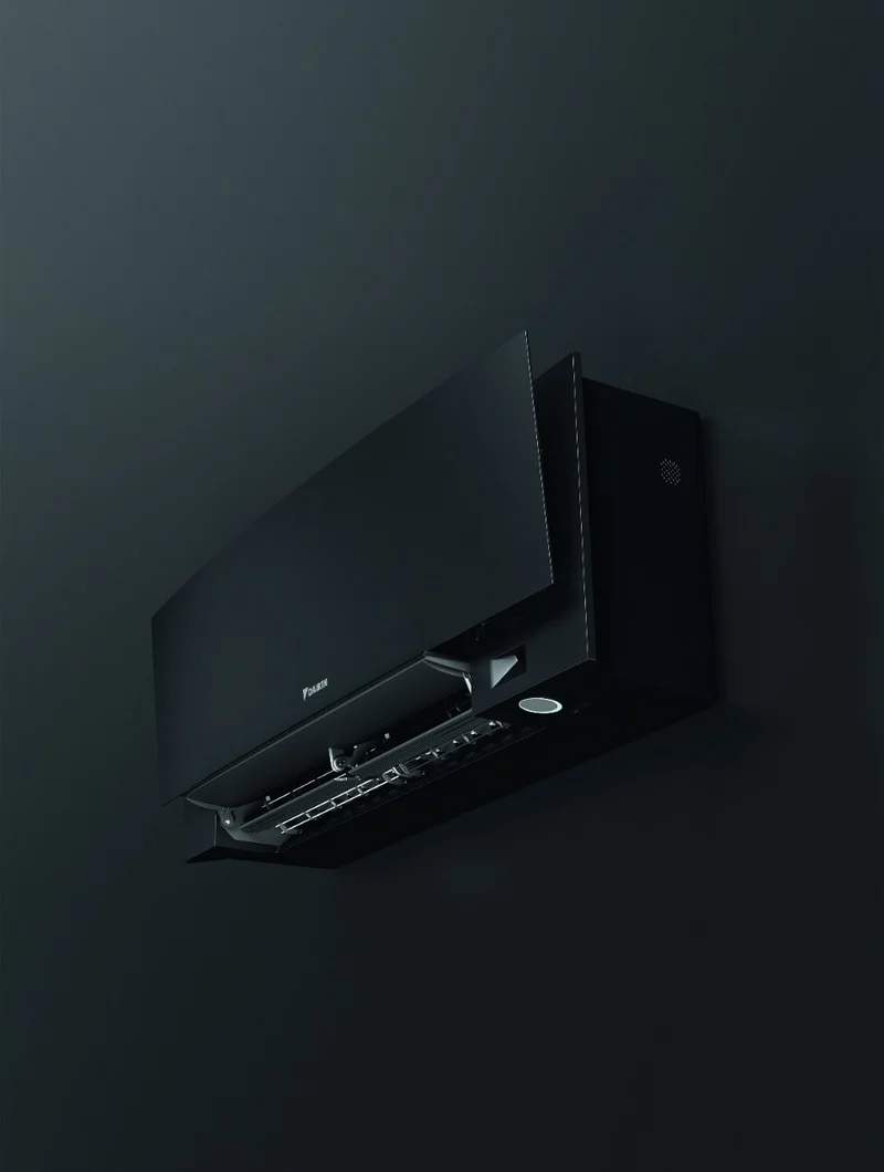 Climatiseur quadri-split Daikin Bluevolution inverter série EMURA BLACK III 7+7+7+7 avec 4MXM68N R-32 Wi-Fi intégré 7000+7000+7000+7000 Colore noir - Garantie Italiana