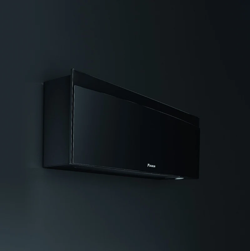 Climatiseur quadri-split Daikin Bluevolution inverter série EMURA BLACK III 7+7+9+12 avec 4MXM68N R-32 Wi-Fi intégré 7000+7000+9000+12000 Colore noir - Garantie Italiana
