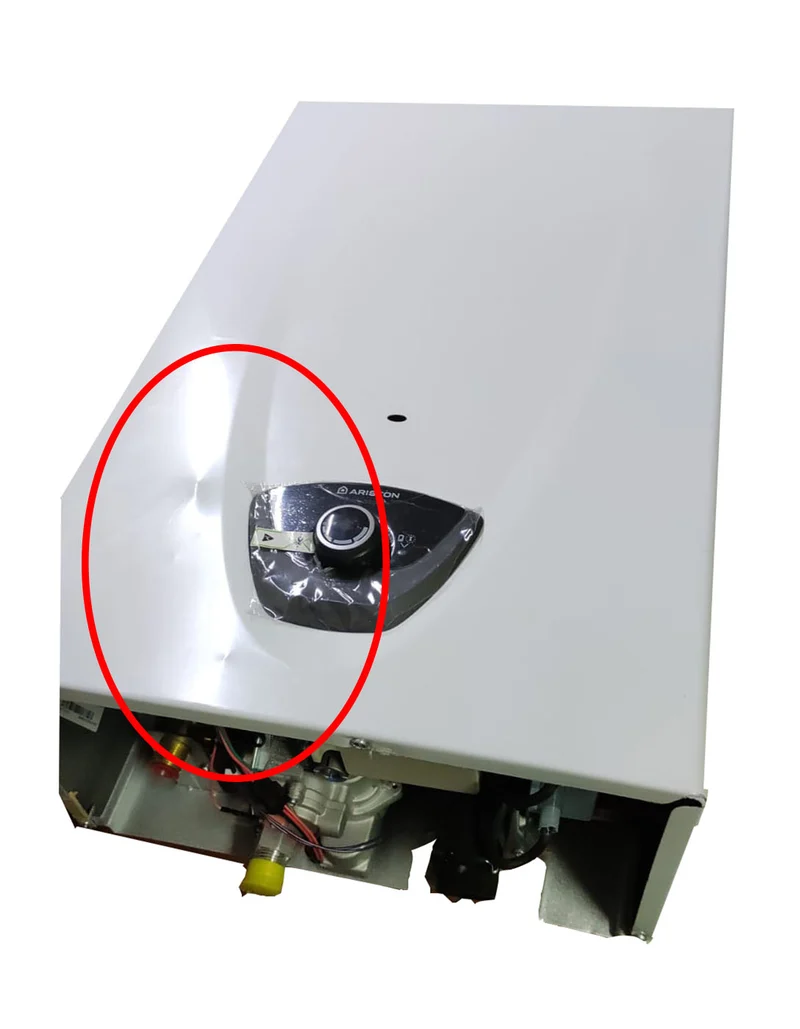 OFFRES SPÉCIALES Chauffe-eau à chambre ouverte Ariston FAST EVO X ONT 14 NG EU à faibles émissions de NOx et de méthane Code 3632389 - NOUVEAU ErP