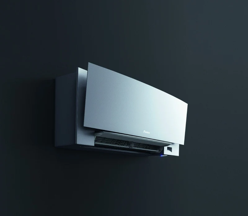 Climatiseur quadri-split inverter Daikin Bluevolution Quadri EMURA SILVER III série 7+7+7+15 avec 4MXM80N R-32, Wi-Fi intégré, 7000+7000+7000+15000 BTU, couleur argent - Garantie italienne