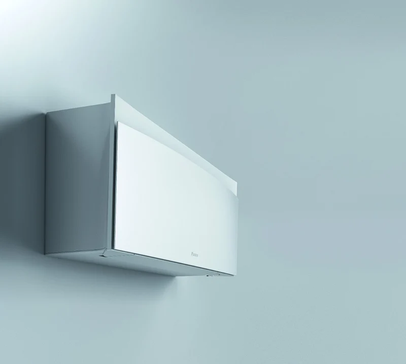 Climatiseur penta-split inverter Daikin Bluevolution Penta EMURA WHITE III série 9+9+9+9+12 avec 5MXM90N R-32, Wi-Fi intégré, puissance 9000+9000+9000+9000+12000 BTU, couleur blanche - Garantie italienne
