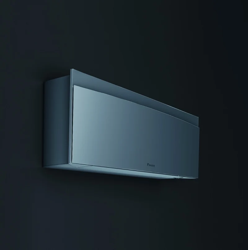 Climatiseur penta-split Daikin Bluevolution inverter série EMURA SILVER III 9+9+9+9+9 avec 5MXM90N R-32 Wi-Fi intégré 9000+9000+9000+9000+9000 Colore Argento - Garantie Italiana