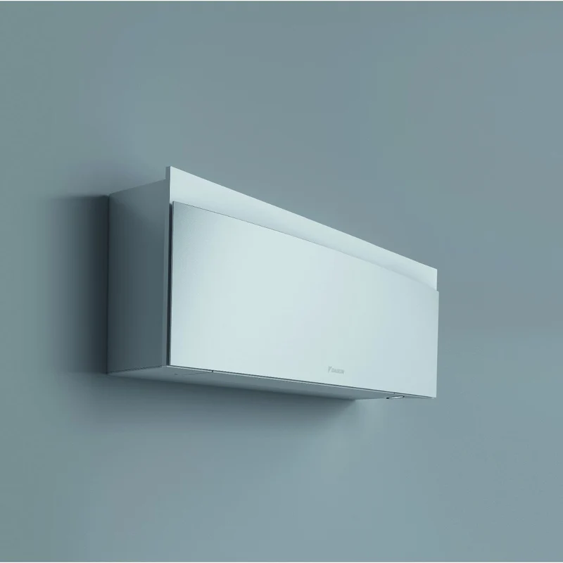 Climatiseur quadri-split inverter Daikin Bluevolution Quadri EMURA WHITE III série 7+9+9+9 avec 4MXM68N R-32, Wi-Fi intégré, 7000+9000+9000+9000, couleur blanc mat - Garantie italienne