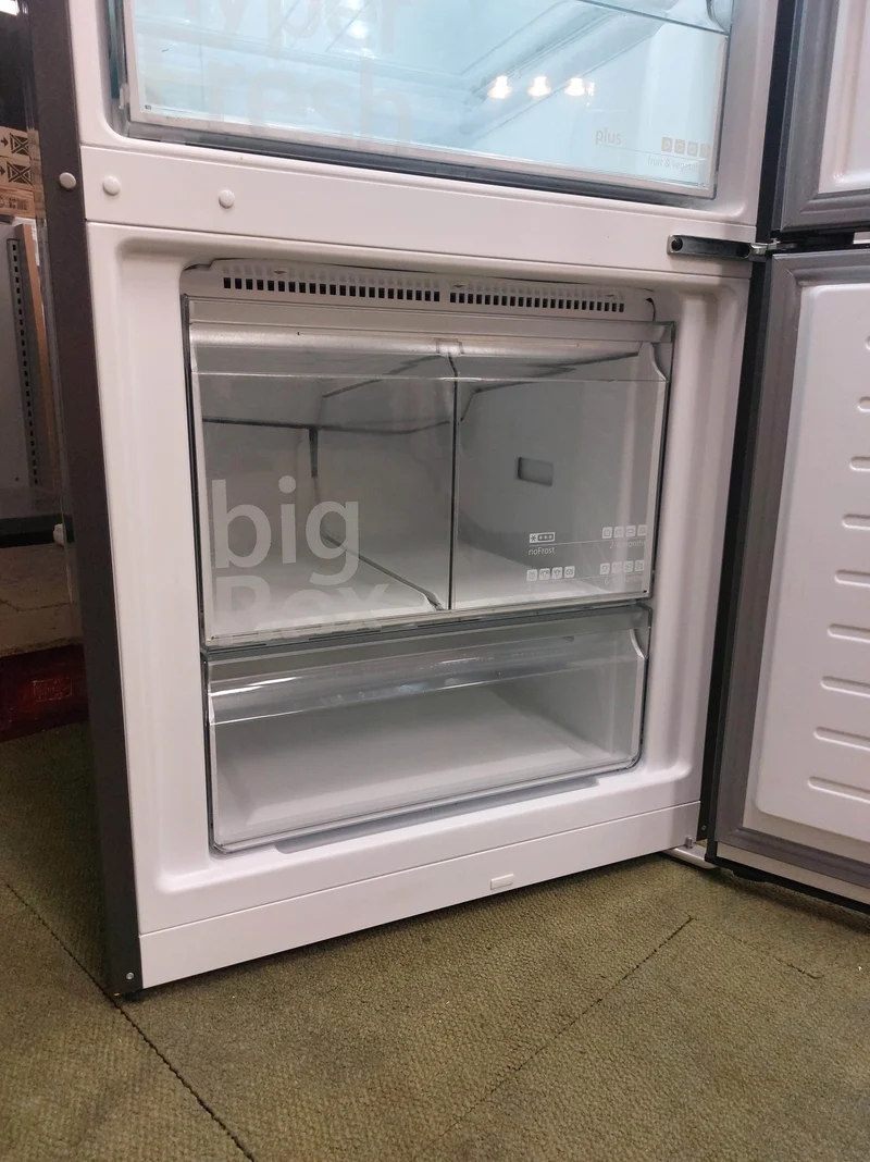 **GEBRAUCHT** SIEMENS KG56NHX3P Kühlgefrierkombination