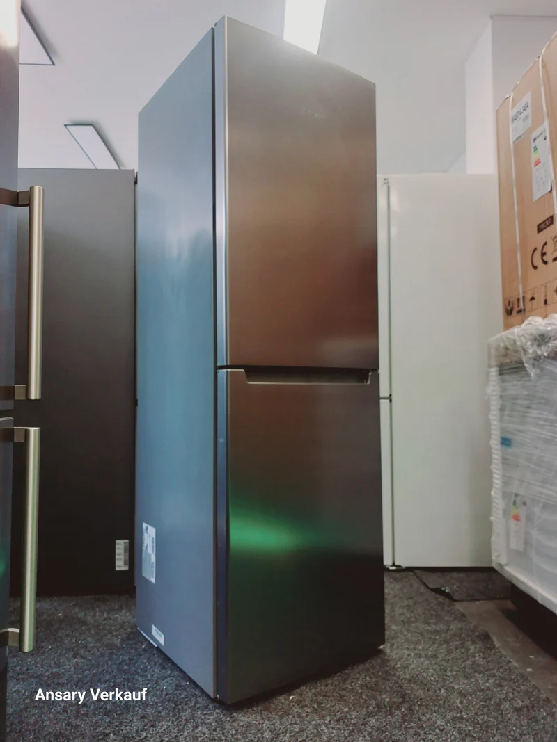**GEBRAUCHT** BOSCH Kühlgefrierkombination KGN34NLEB