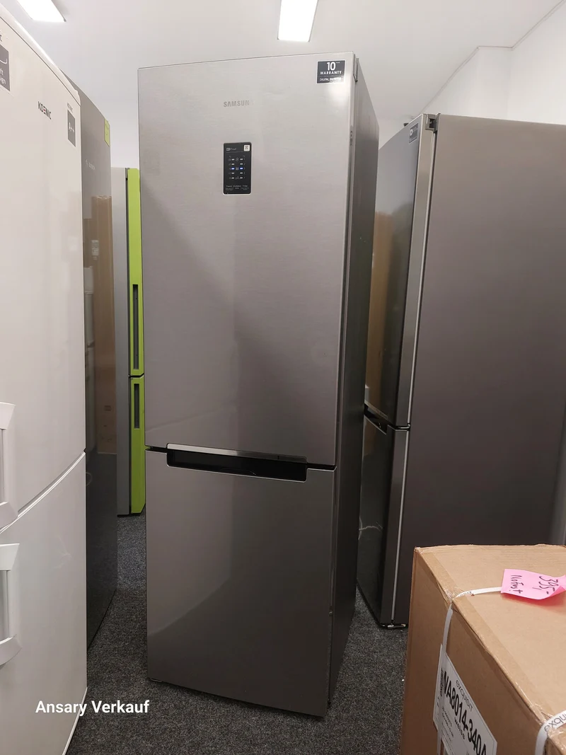 **GEBRAUCHT** SAMSUNG Kühlgefrierkombination RB31HER2CSA