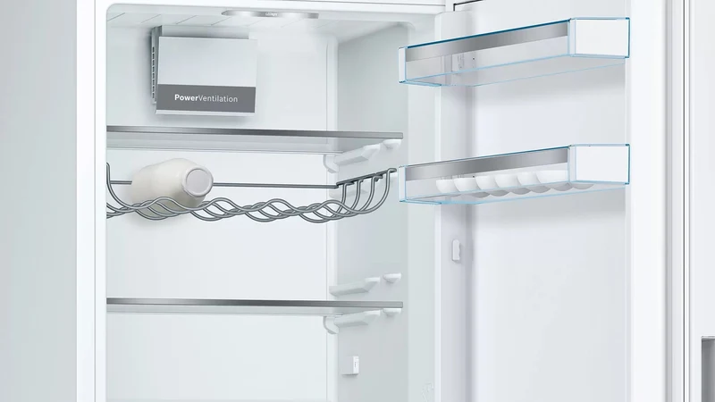 Bosch KGE36AWCA Kühl-Gefrierkombination 308L Weiß LowFrost EEK C