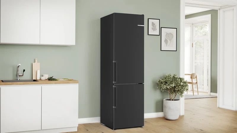 Bosch MKK69GNXAN Kühl-Gefrierkombination 363L Edelstahl Schwarz NoFrost EEK A